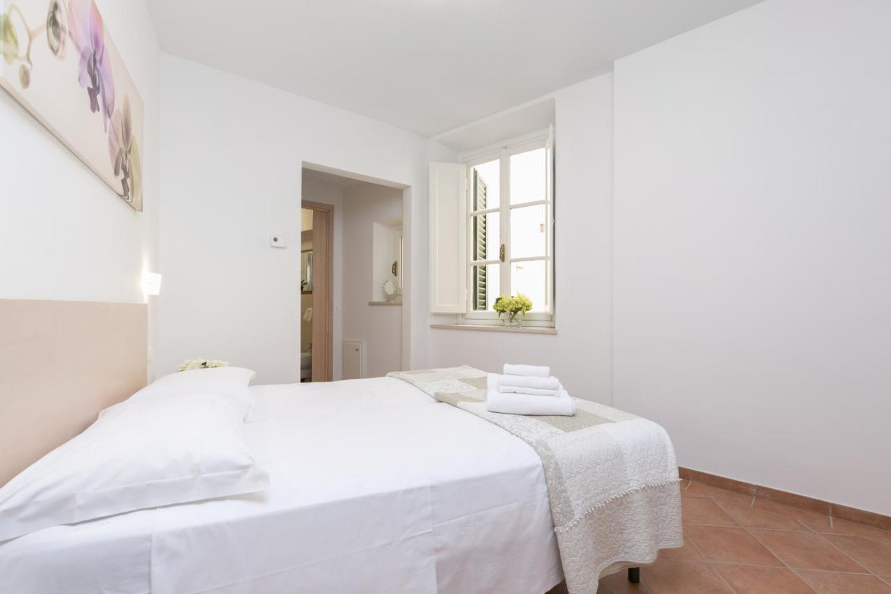 Walking 4 Apartment Firenze Bagian luar foto